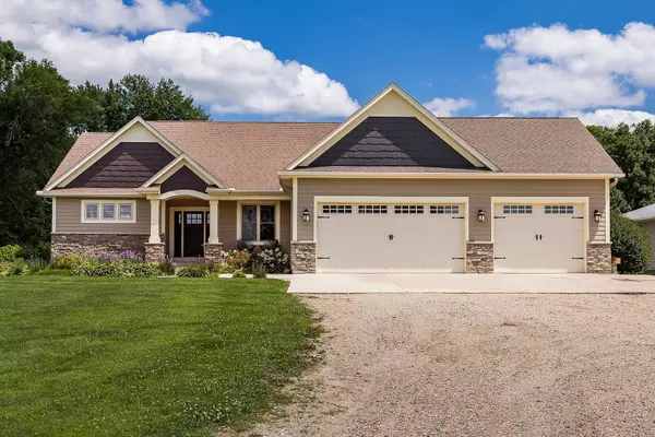 Lester Prairie, MN 55354,18504 Cable AVE