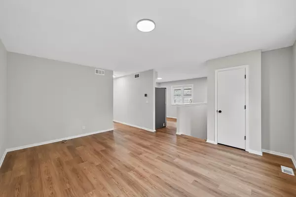 Saint Paul, MN 55106,1336 4th ST E