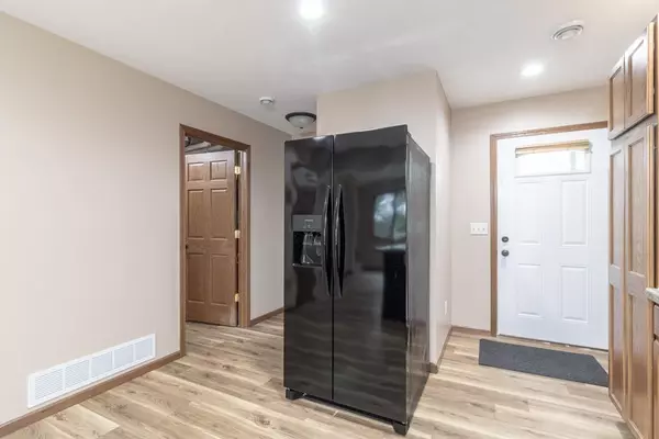 Madison Lake, MN 56063,101 N Duck Lake AVE