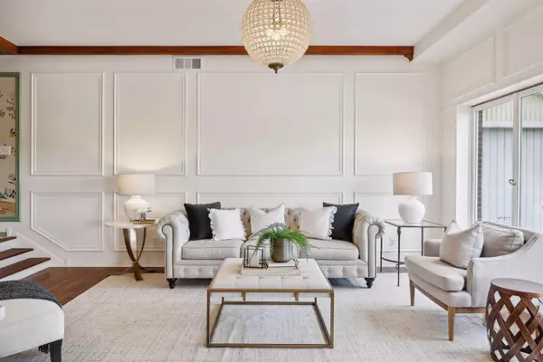 Lilydale, MN 55118,1127 Sibley Memorial HWY #4