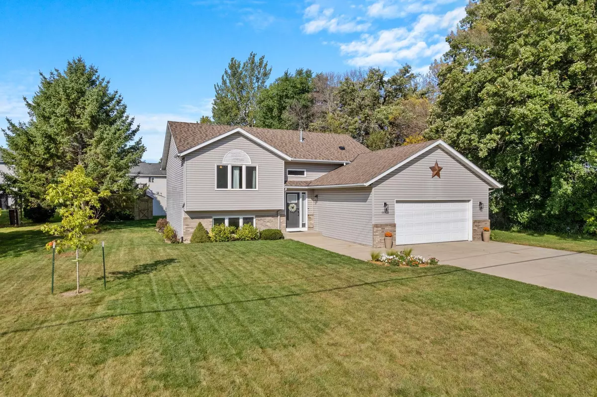 Owatonna, MN 55060,1880 Kenyon RD