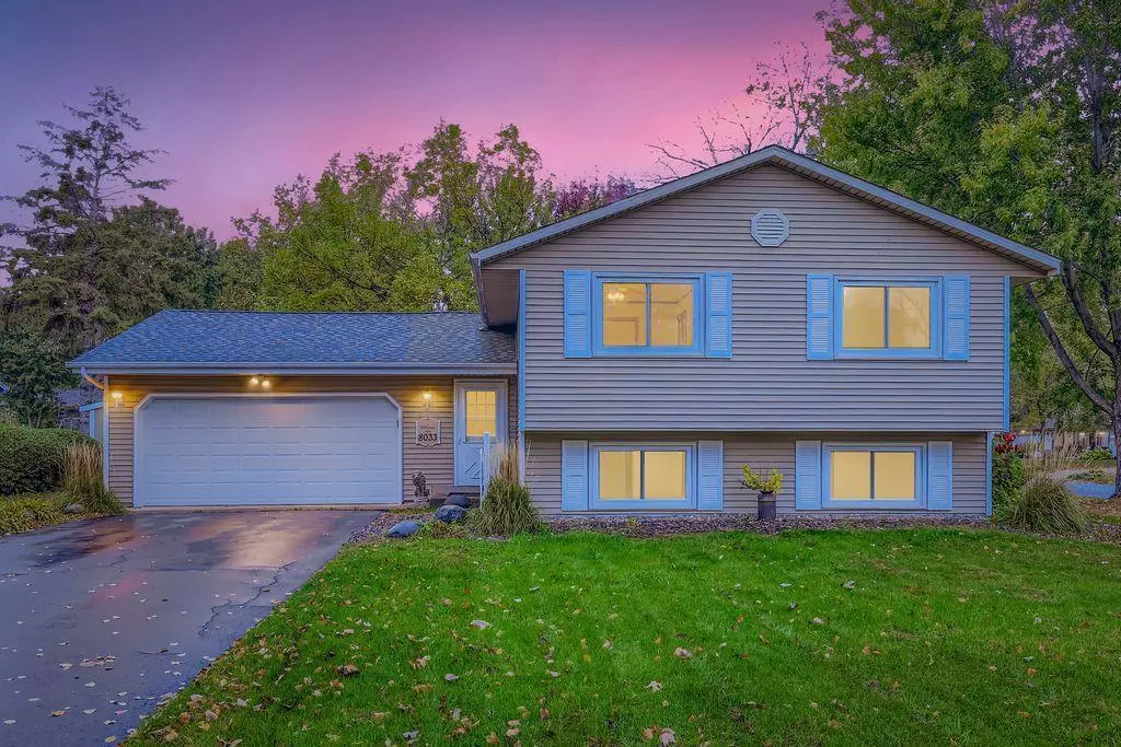 Brooklyn Park, MN 55443,8033 Quail AVE N