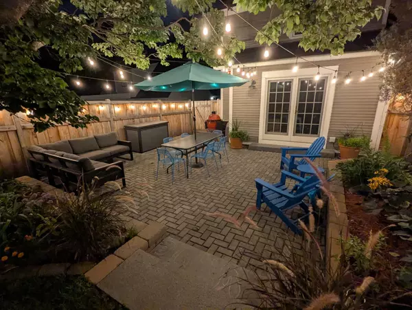 Minneapolis, MN 55405,20 Penn AVE S