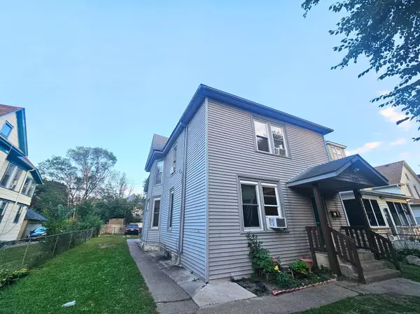 Minneapolis, MN 55408,3315 5th AVE S