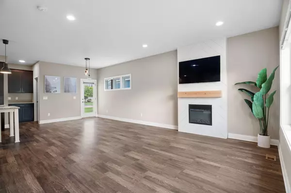 Chaska, MN 55318,2908 Mark Twain DR