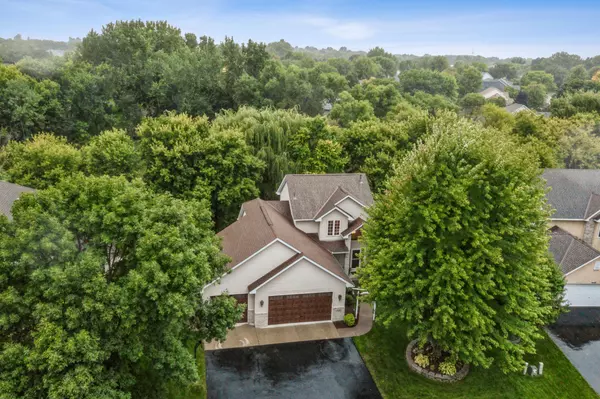 Maple Grove, MN 55369,9491 Kirkwood WAY N