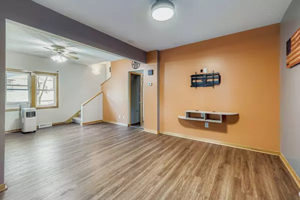 Saint Paul, MN 55130,1384 Westminster ST