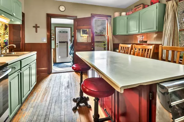 Saint Cloud, MN 56304,417 2nd AVE NE