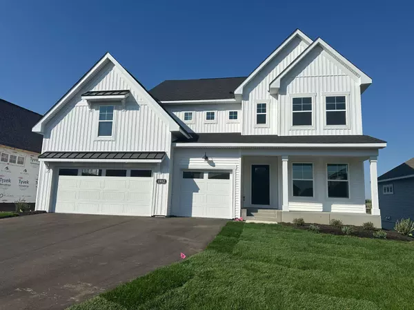 1912 Sparrow DR, Shakopee, MN 55379