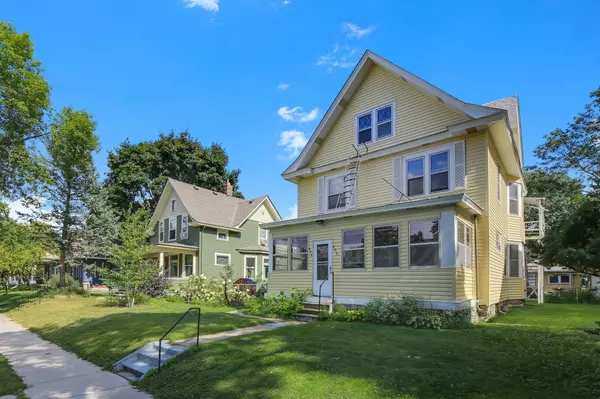 Saint Paul, MN 55104,406 Beacon AVE