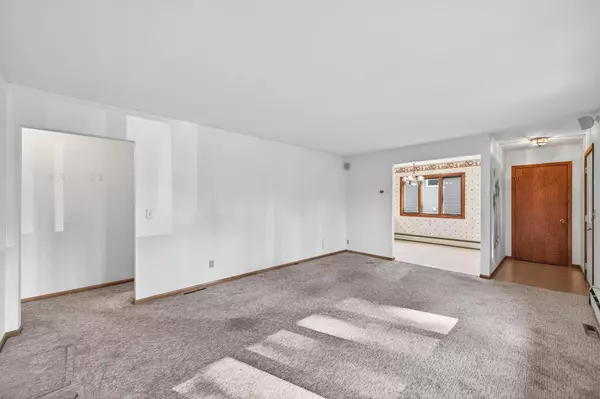 Roseville, MN 55113,2730 Fernwood ST