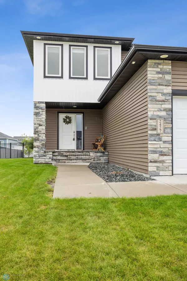 West Fargo, ND 58078,2427 Harbor LN