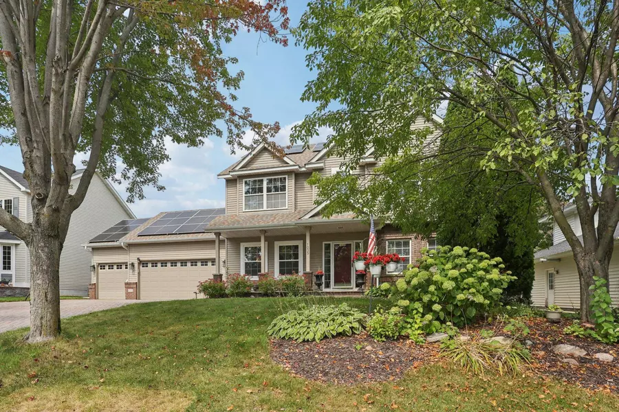 1035 Walnut Ridge DR, Eagan, MN 55123