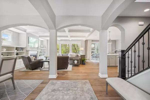 Minnetrista, MN 55331,4233 Halstead Bay Alcove