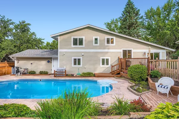 Apple Valley, MN 55124,13358 Foliage AVE