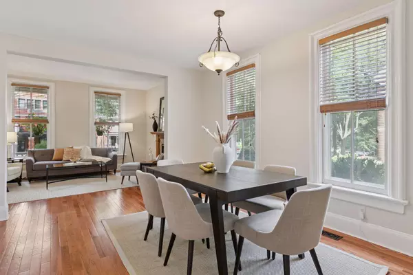 Saint Paul, MN 55102,490 Dayton AVE