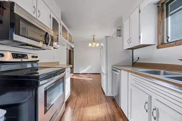 Fargo, ND 58102,817 30th ST N