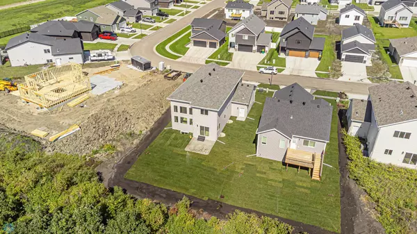 West Fargo, ND 58078,1264 Marlys DR W