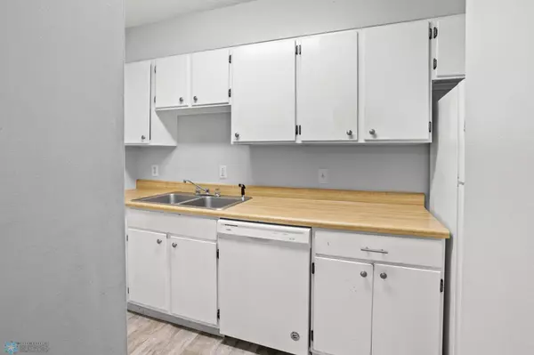 West Fargo, ND 58078,431 5th AVE E #1