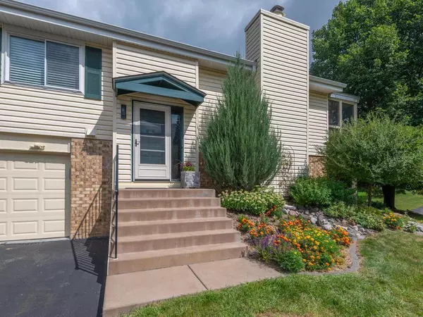 Minnetonka, MN 55343,5348 Beachside Drive