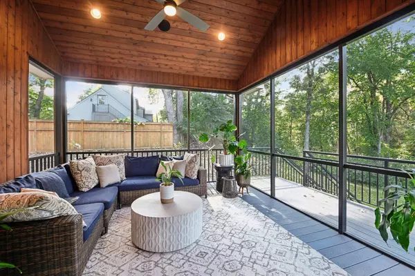 Minnetonka, MN 55391,2426 Meeting ST