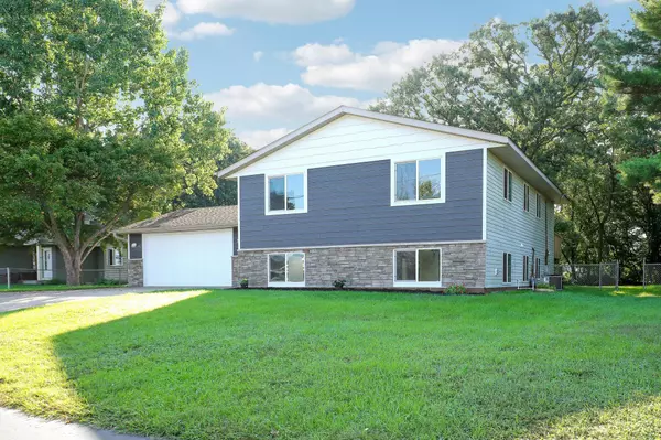 Andover, MN 55304,14545 Round Lake BLVD NW