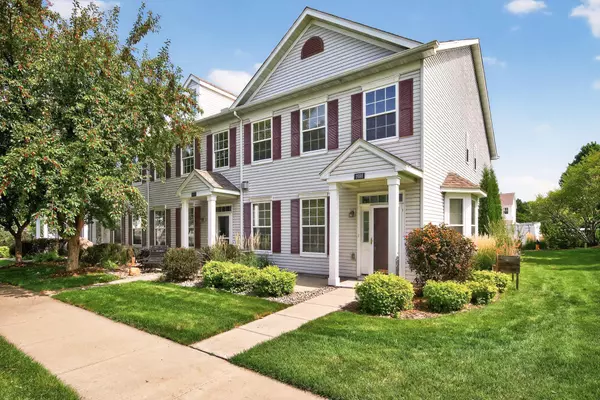 Shakopee, MN 55379,1688 Countryside DR