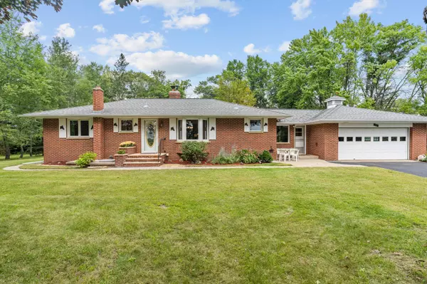 Lino Lakes, MN 55038,1425 Holly DR E