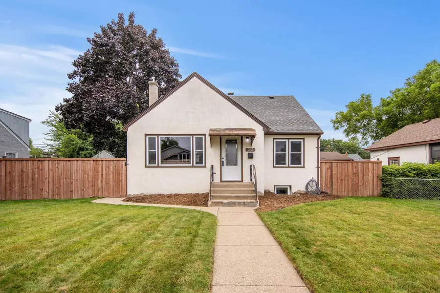 233 Richmond ST W, South Saint Paul, MN 55075