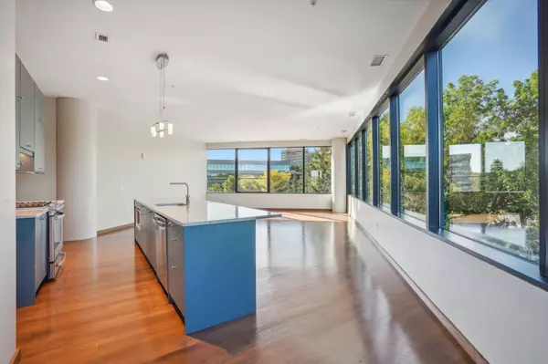 Minnetonka, MN 55343,5601 Smetana DR #304