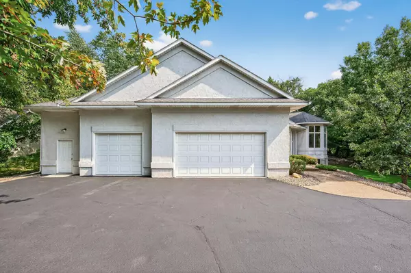 Mendota Heights, MN 55120,2520 Arbor CT