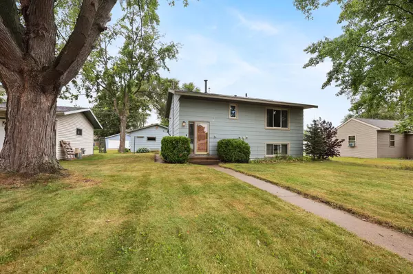 1045 36th AVE N, Saint Cloud, MN 56303