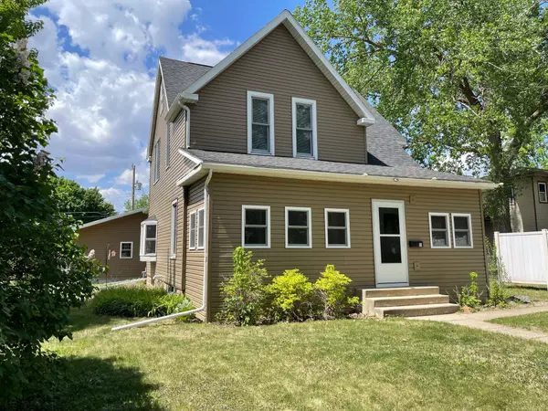 111 S 5th ST, Montevideo, MN 56265