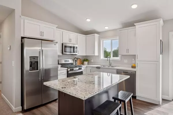 Isanti, MN 55040,1201 7th AVE NE