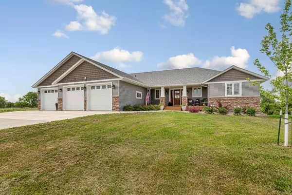 Faribault, MN 55021,20102 Fortune Creek CT