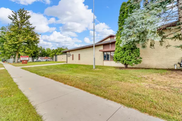 Detroit Lakes, MN 56501,220 Willow ST E