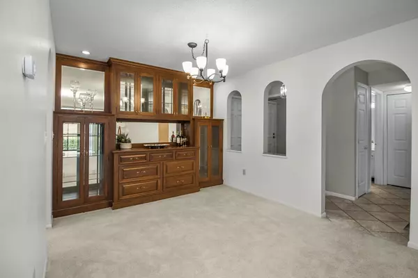 1450 Bidwell ST #110, West Saint Paul, MN 55118