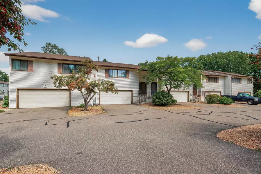 180 Wentworth AVE W #E, West Saint Paul, MN 55118