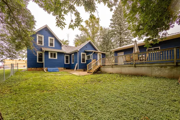 Osakis, MN 56360,507 E 1st AVE