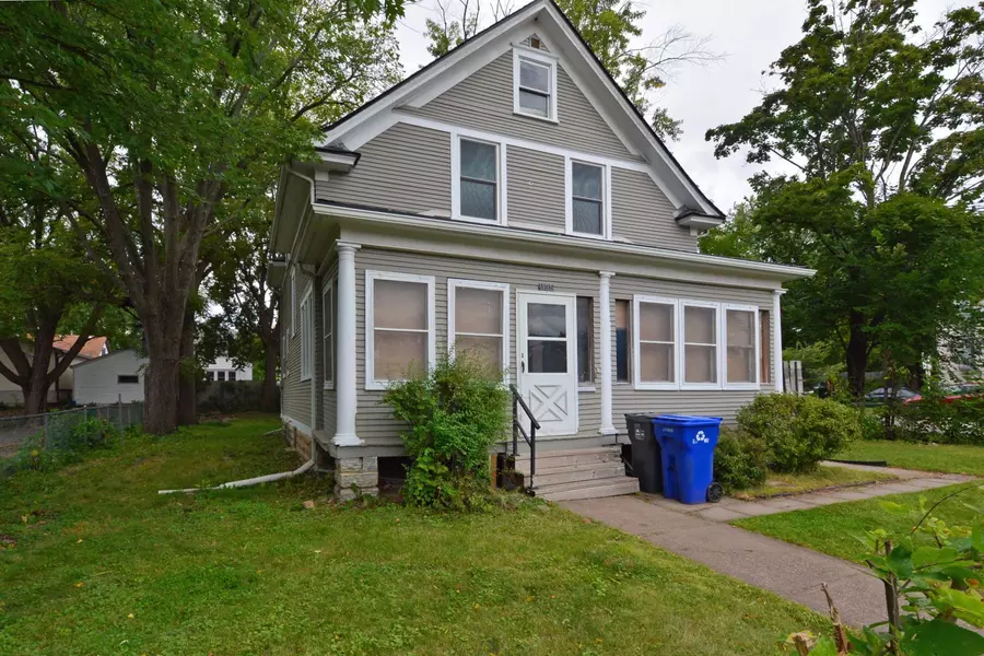 1195 Edgerton ST, Saint Paul, MN 55130