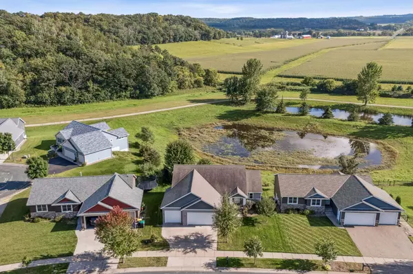 282 Glenmeadow ST, River Falls, WI 54022
