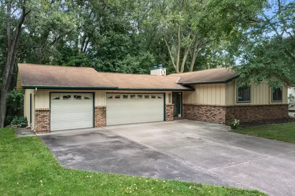 Maple Grove, MN 55369,11304 Red Fox DR