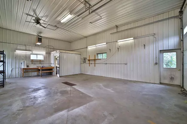 Little Falls, MN 56345,300 4th ST SW