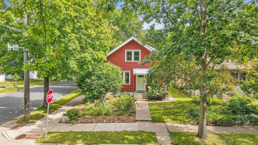 3901 45th AVE S, Minneapolis, MN 55406