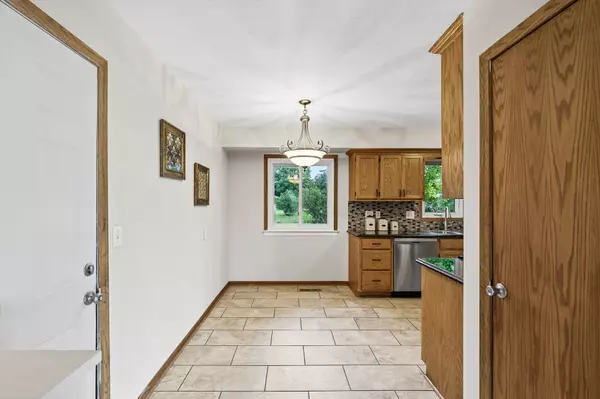 Apple Valley, MN 55124,921 Cortland DR S