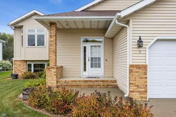 Moorhead, MN 56560,1715 33rd ST S