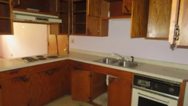 Saint Cloud, MN 56304,712 5th AVE SE