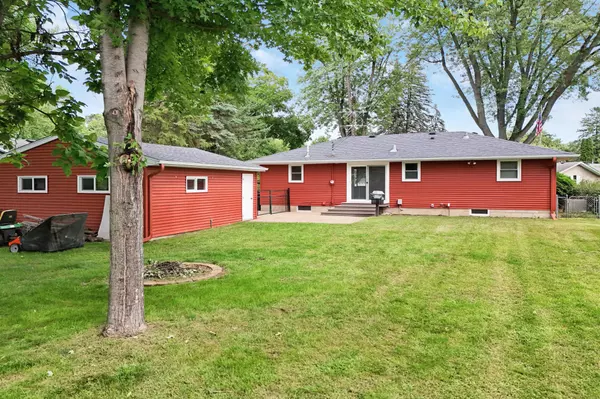 Hastings, MN 55033,1906 Oak ST