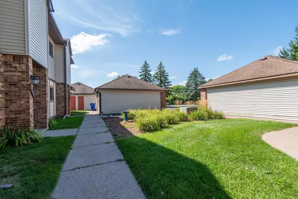 Saint Paul, MN 55119,2059 Parkside DR #29