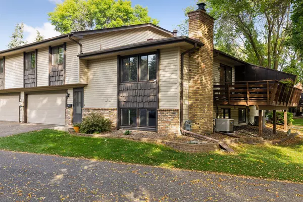 Brooklyn Park, MN 55443,7727 York LN N